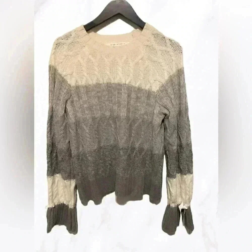 Max studio grey and cream knitted long sleeve with ties sweater S